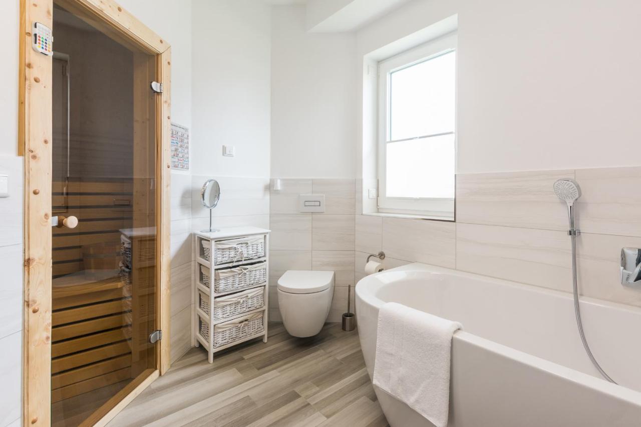 Luxus-See-Domizil Mit Sauna, Kamin Und Boot-130 Qm Fuer 6 Personen Krakow am See Zewnętrze zdjęcie